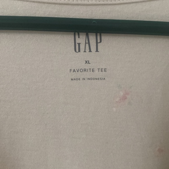 Gap XL Favorite tee beige w orangish flowers 60 cot 40 modal stretch ptp 22 NWT - Picture 3 of 9
